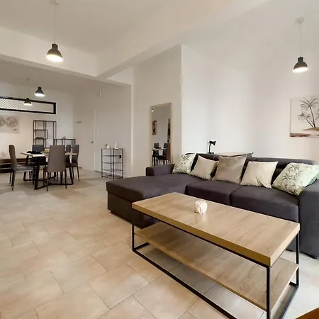 Menekratous Spacious 100sqm Apt In