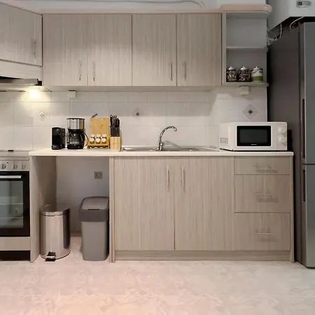 Menekratous Spacious 100sqm Apt In