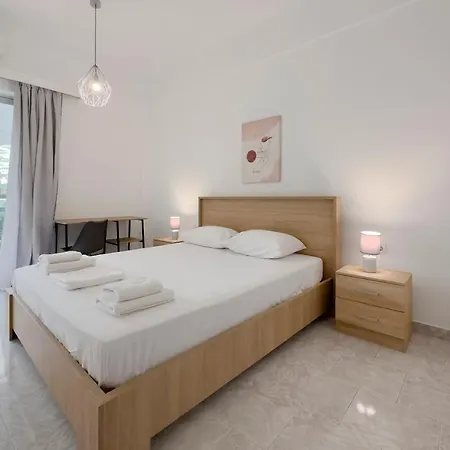 Apartment Menekratous Spacious 100sqm Apt In *