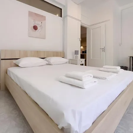 Menekratous Spacious 100sqm Apt In Apartment Athens